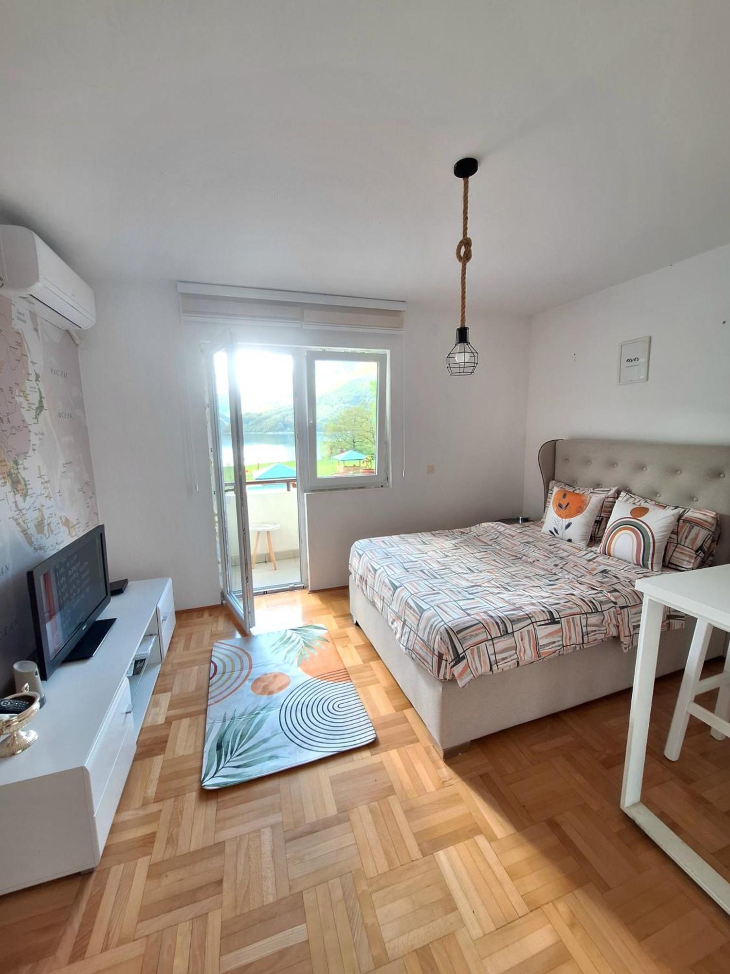 Apartment Lake Story Plužine Esterno foto
